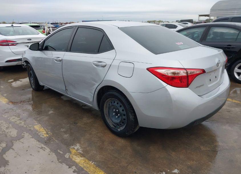 Photo 3 of 2017 Toyota Corolla LE (VIN 5YFBURHE0HP737735)