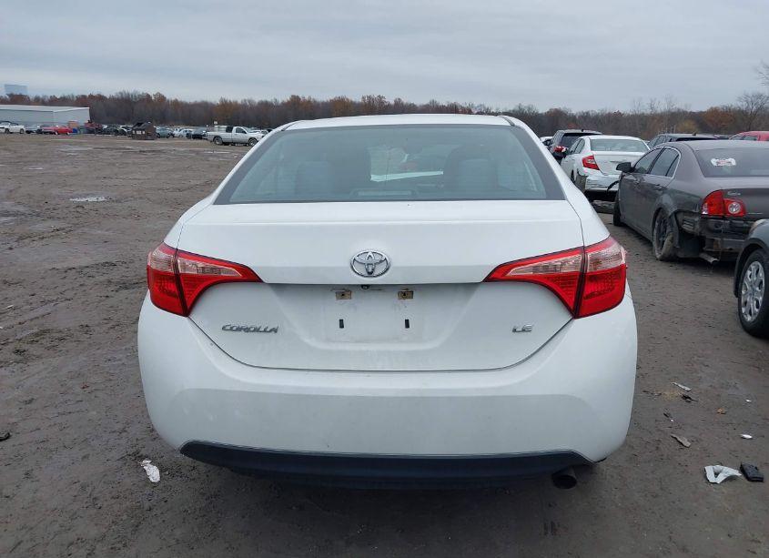 Photo 16 of 2018 Toyota Corolla LE (VIN 5YFBURHE0JP754153)