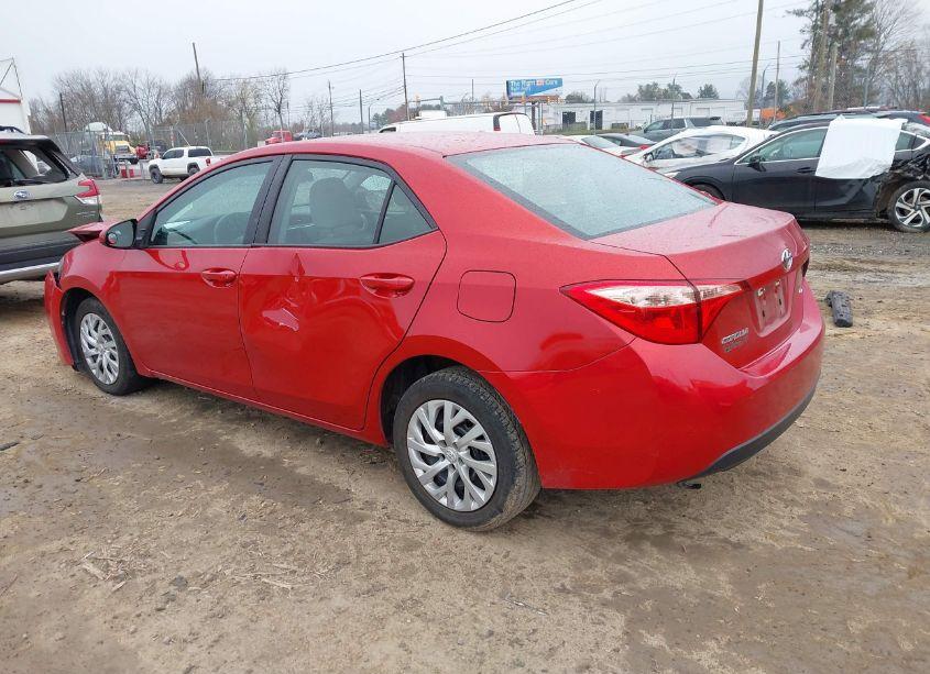 Photo 3 of 2018 Toyota Corolla LE (VIN 5YFBURHE0JP756629)