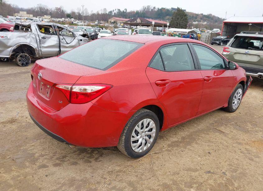 Photo 4 of 2018 Toyota Corolla LE (VIN 5YFBURHE0JP756629)