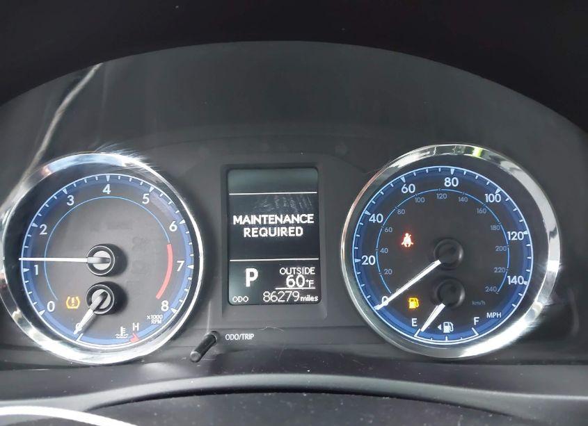 Photo 7 of 2018 Toyota Corolla LE (VIN 5YFBURHE0JP756629)