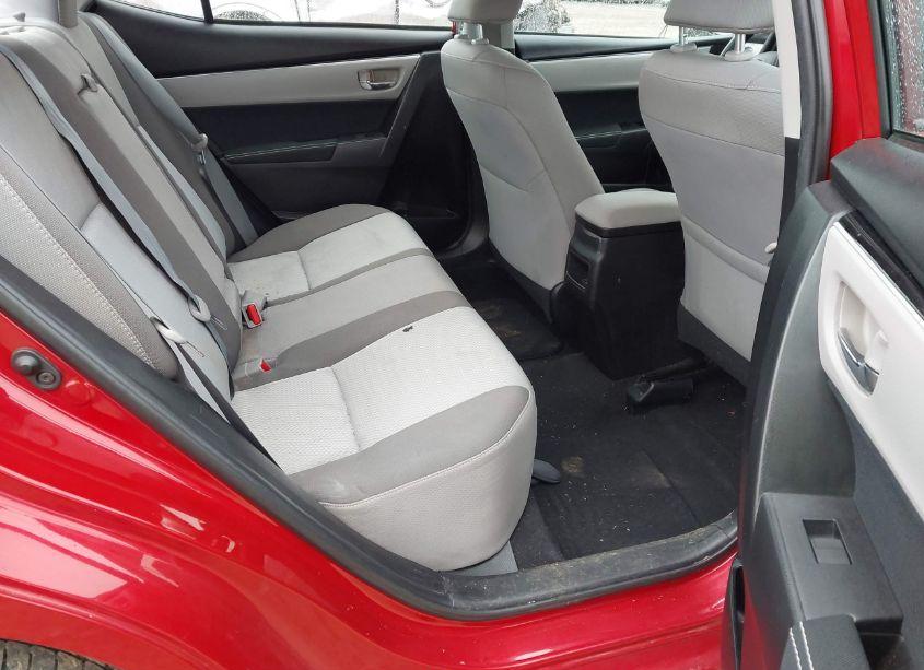 Photo 8 of 2018 Toyota Corolla LE (VIN 5YFBURHE0JP756629)