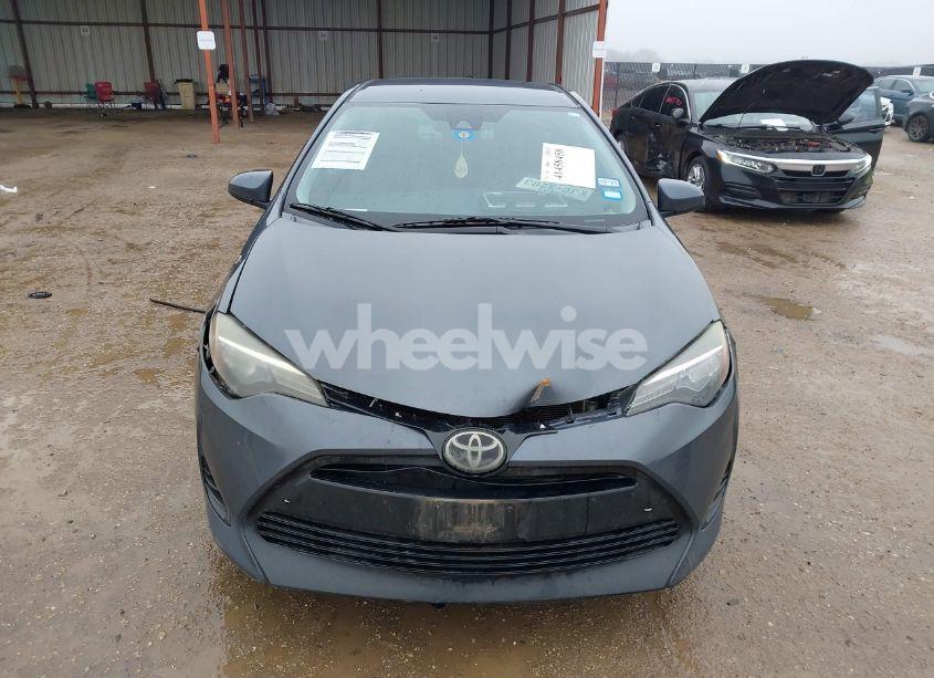 Photo 12 of 2018 Toyota Corolla LE (VIN 5YFBURHE0JP763113)