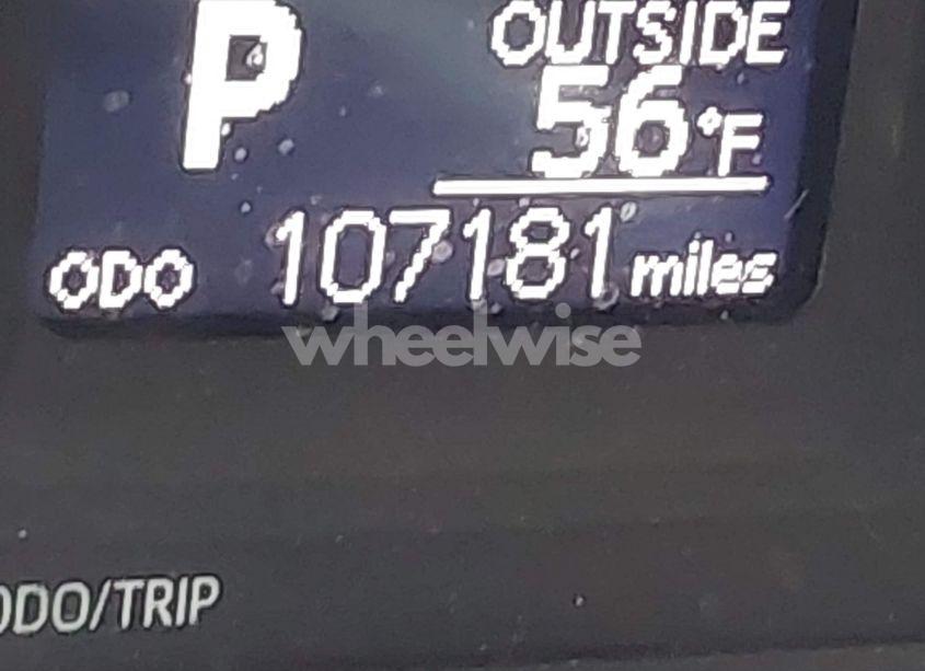 Photo 15 of 2018 Toyota Corolla LE (VIN 5YFBURHE0JP763113)