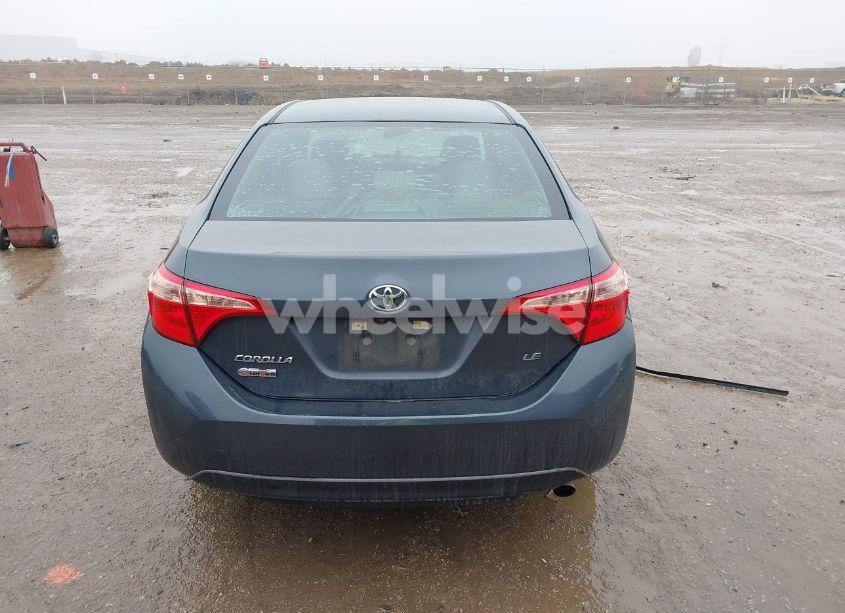 Photo 16 of 2018 Toyota Corolla LE (VIN 5YFBURHE0JP763113)