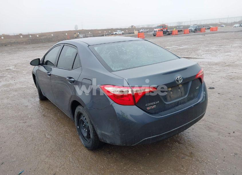 Photo 3 of 2018 Toyota Corolla LE (VIN 5YFBURHE0JP763113)