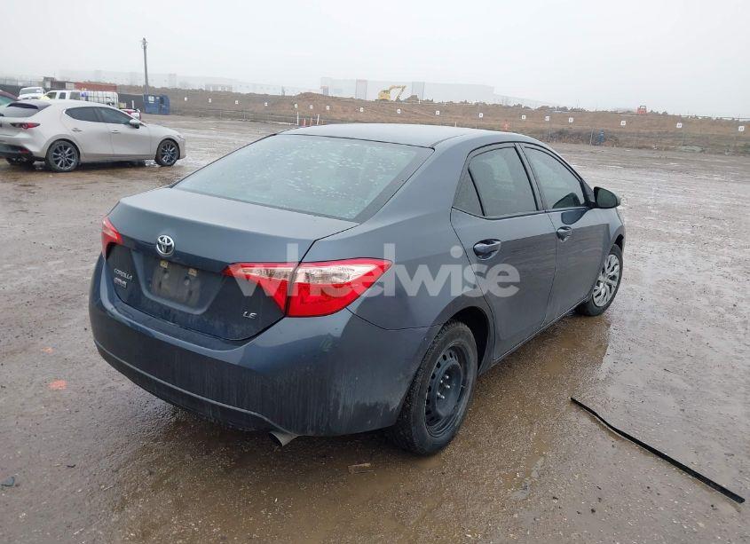 Photo 4 of 2018 Toyota Corolla LE (VIN 5YFBURHE0JP763113)