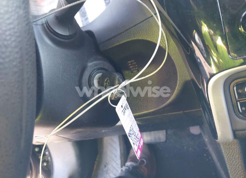 Photo 11 of 2018 Toyota Corolla LE (VIN 5YFBURHE0JP768330)