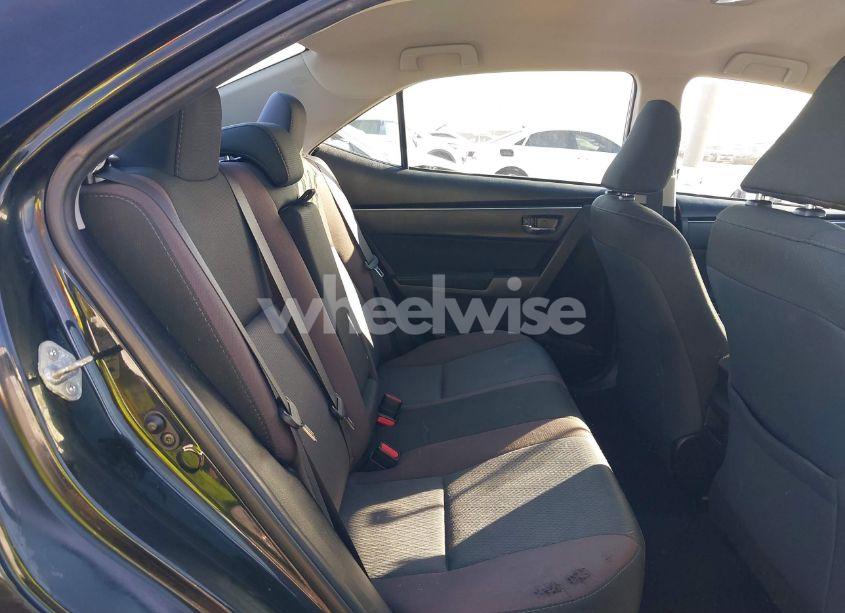 Photo 8 of 2018 Toyota Corolla LE (VIN 5YFBURHE0JP768330)