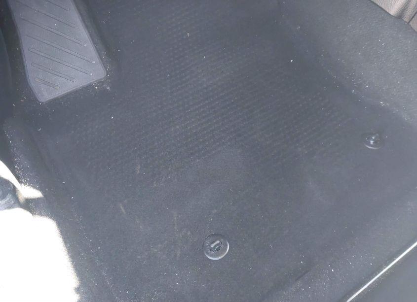 Photo 17 of 2018 Toyota Corolla SE (VIN 5YFBURHE0JP778856)