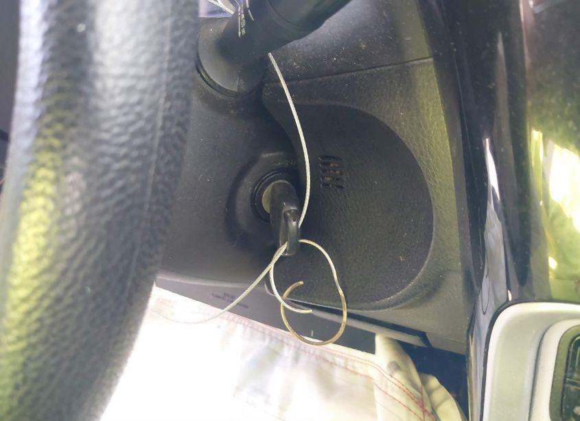 Photo 11 of 2018 Toyota Corolla LE (VIN 5YFBURHE0JP787248)