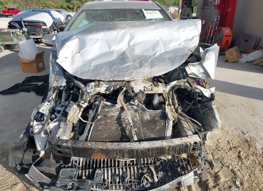 Photo 6 of 2018 Toyota Corolla LE (VIN 5YFBURHE0JP787248)