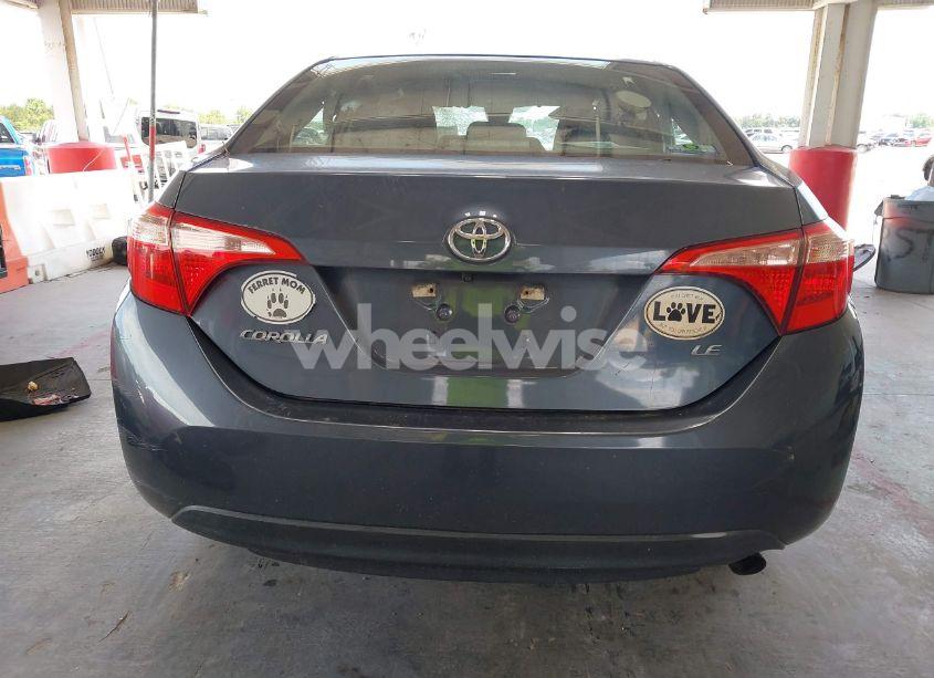 Photo 17 of 2018 Toyota Corolla LE (VIN 5YFBURHE0JP802699)