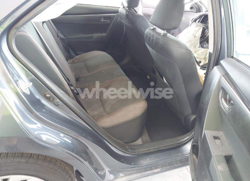 Photo 8 of 2018 Toyota Corolla LE (VIN 5YFBURHE0JP802699)