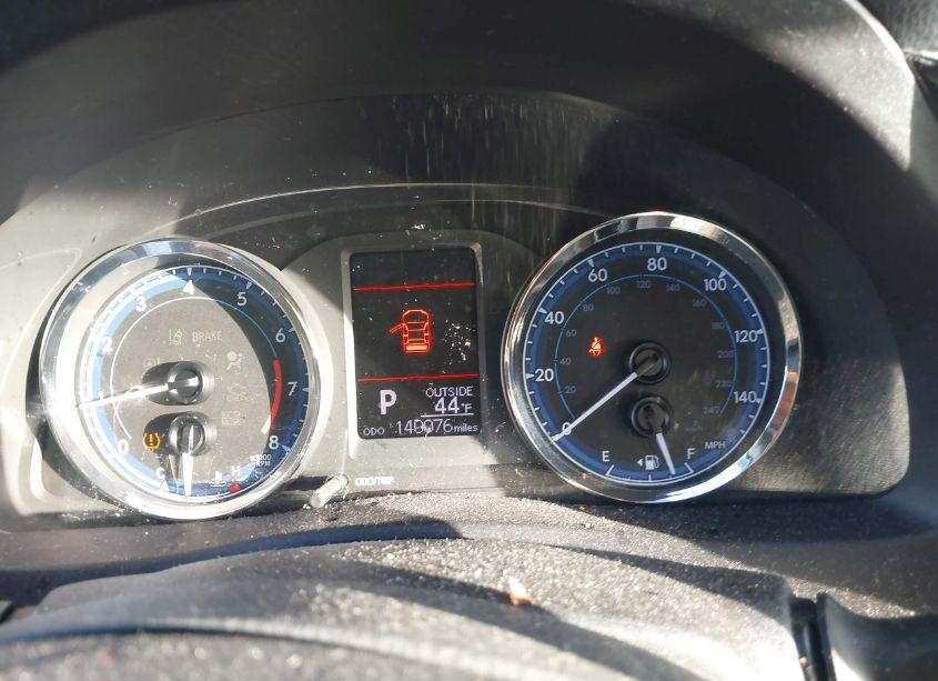 Photo 7 of 2018 Toyota Corolla LE (VIN 5YFBURHE0JP807336)