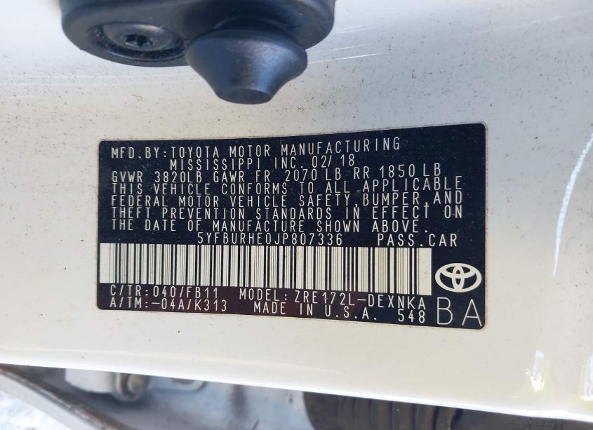 Photo 9 of 2018 Toyota Corolla LE (VIN 5YFBURHE0JP807336)