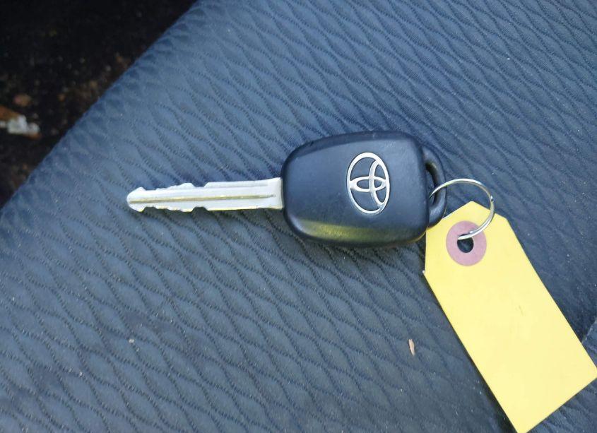 Photo 11 of 2018 Toyota Corolla LE (VIN 5YFBURHE0JP819213)