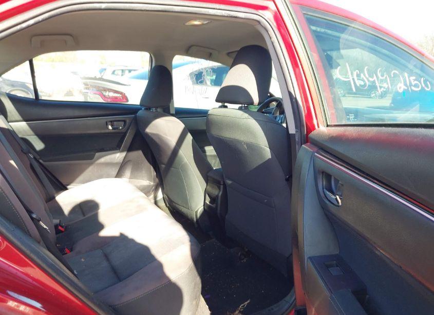 Photo 8 of 2018 Toyota Corolla LE (VIN 5YFBURHE0JP819213)