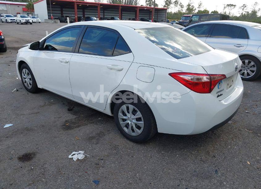 Photo 3 of 2018 Toyota Corolla L (VIN 5YFBURHE0JP819339)