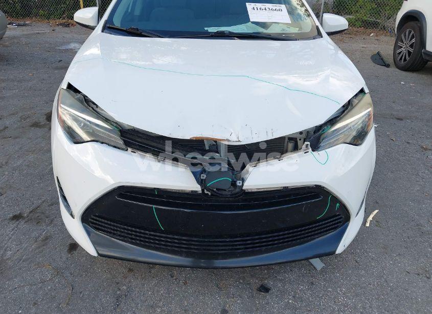 Photo 6 of 2018 Toyota Corolla L (VIN 5YFBURHE0JP819339)