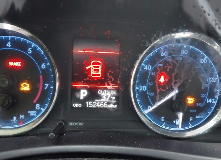 Photo 15 of 2018 Toyota Corolla (VIN 5YFBURHE0JP826694)