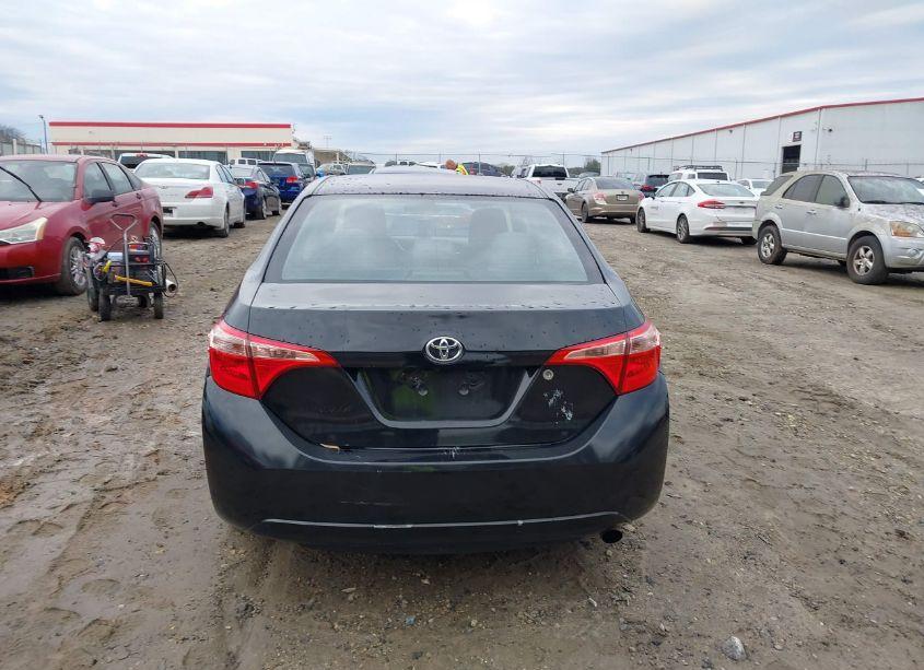 Photo 16 of 2018 Toyota Corolla (VIN 5YFBURHE0JP826694)