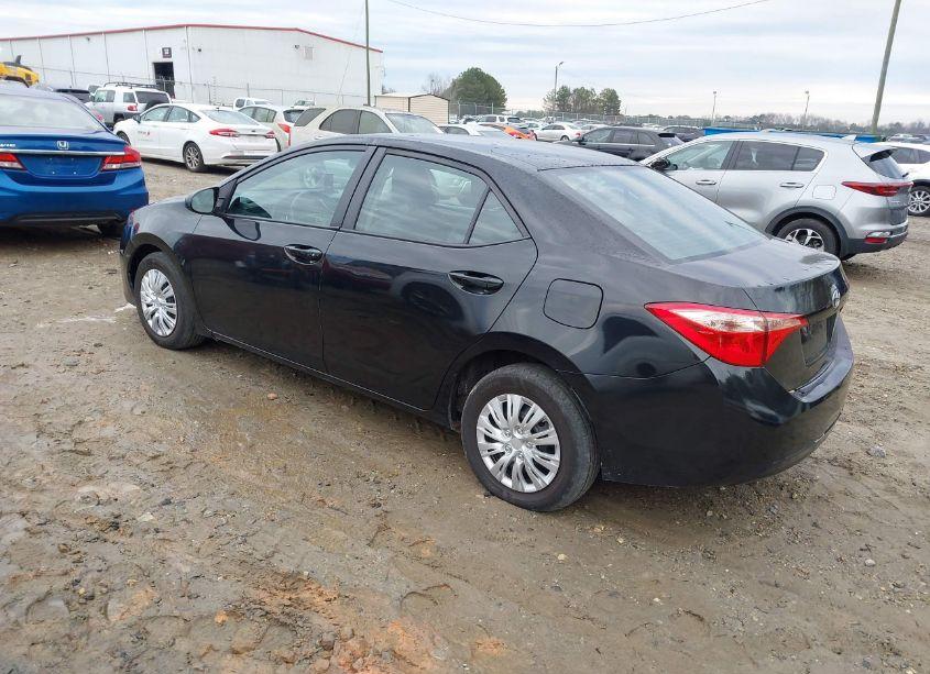 Photo 3 of 2018 Toyota Corolla (VIN 5YFBURHE0JP826694)