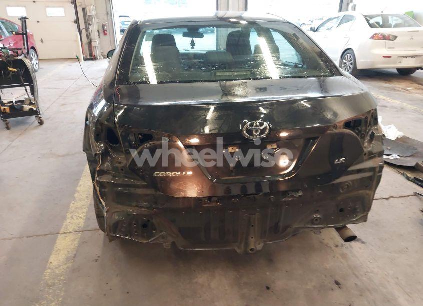 Photo 19 of 2018 Toyota Corolla LE (VIN 5YFBURHE0JP830874)