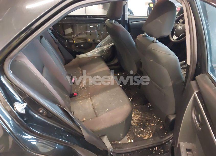 Photo 8 of 2018 Toyota Corolla LE (VIN 5YFBURHE0JP830874)