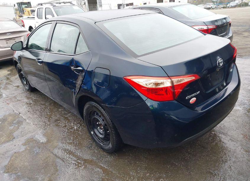 Photo 3 of 2018 Toyota Corolla LE (VIN 5YFBURHE0JP852230)