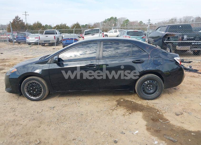 Photo 14 of 2019 Toyota Corolla LE (VIN 5YFBURHE0KP863519)