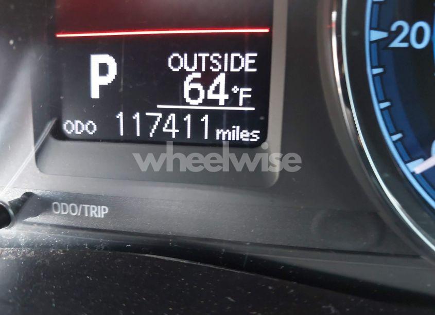 Photo 15 of 2019 Toyota Corolla LE (VIN 5YFBURHE0KP863519)