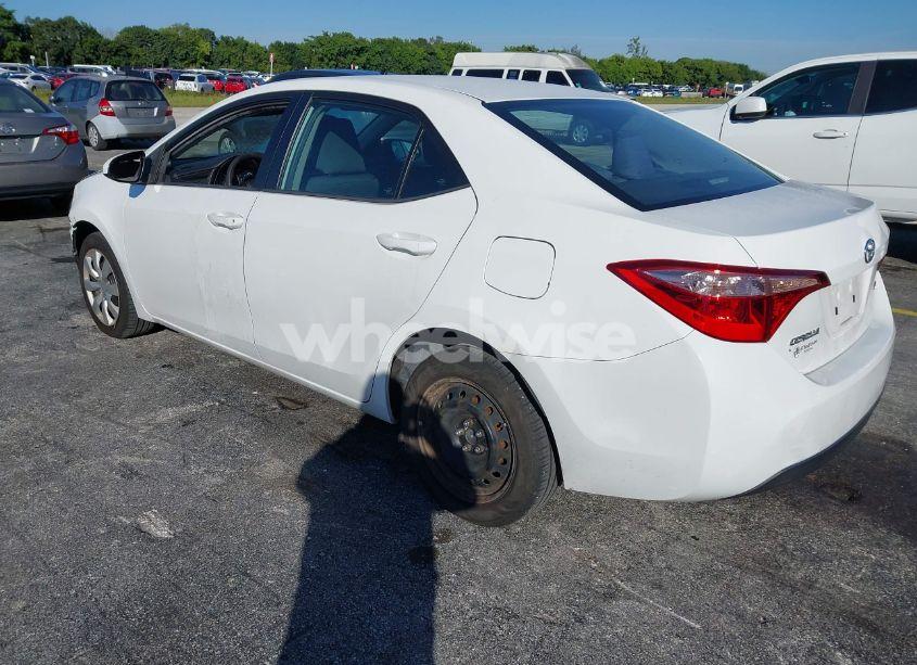 Photo 3 of 2019 Toyota Corolla LE (VIN 5YFBURHE0KP866923)
