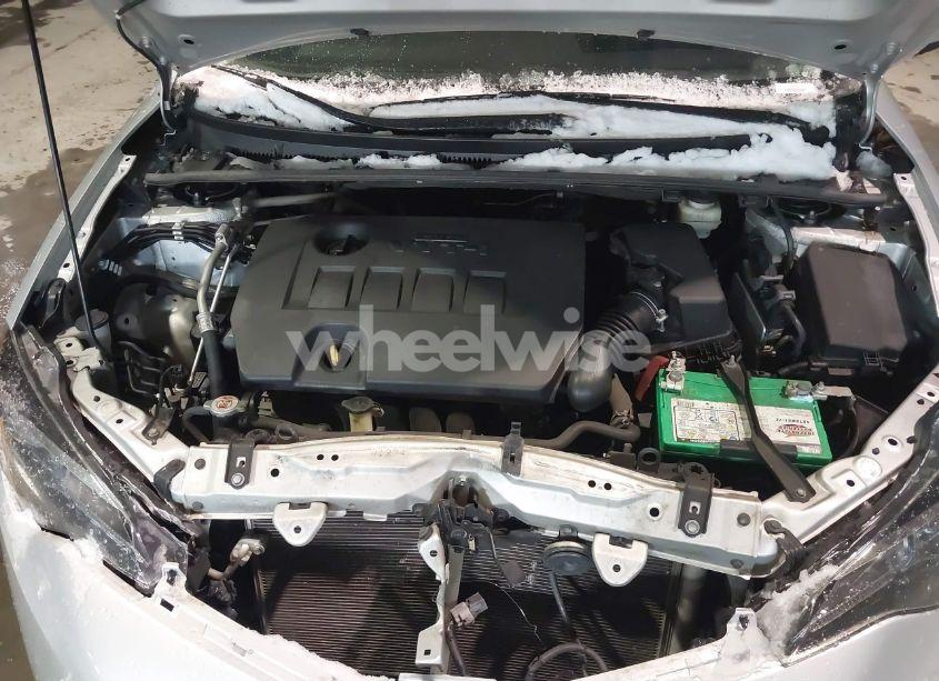 Photo 10 of 2019 Toyota Corolla LE (VIN 5YFBURHE0KP877341)