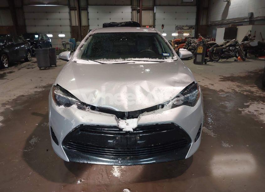 Photo 12 of 2019 Toyota Corolla LE (VIN 5YFBURHE0KP877341)