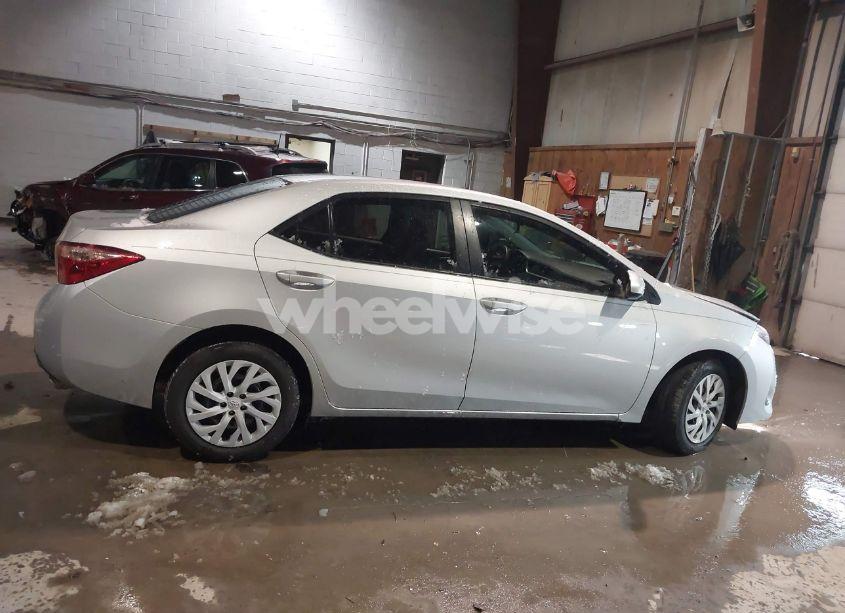 Photo 13 of 2019 Toyota Corolla LE (VIN 5YFBURHE0KP877341)