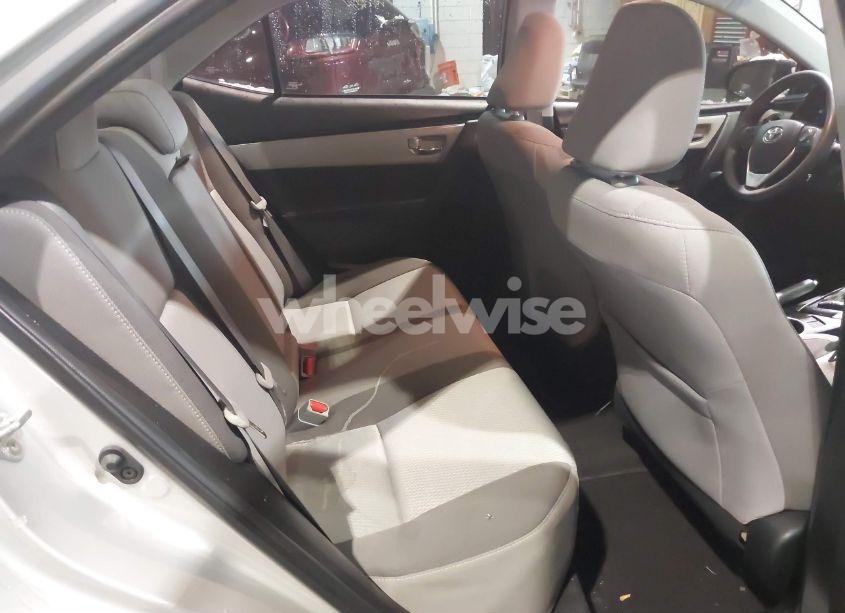 Photo 8 of 2019 Toyota Corolla LE (VIN 5YFBURHE0KP877341)