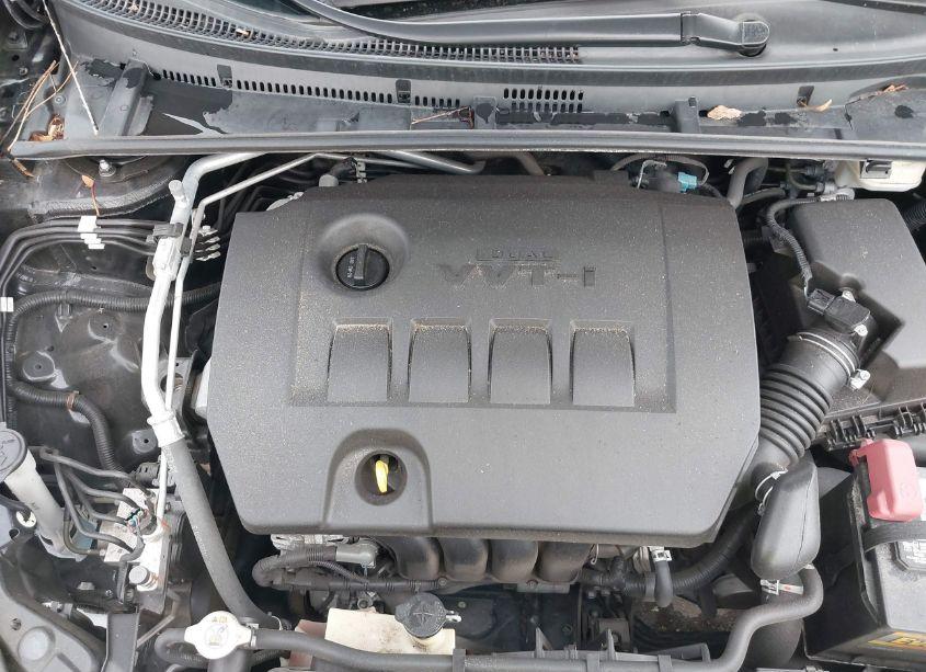 Photo 10 of 2019 Toyota Corolla LE (VIN 5YFBURHE0KP879395)