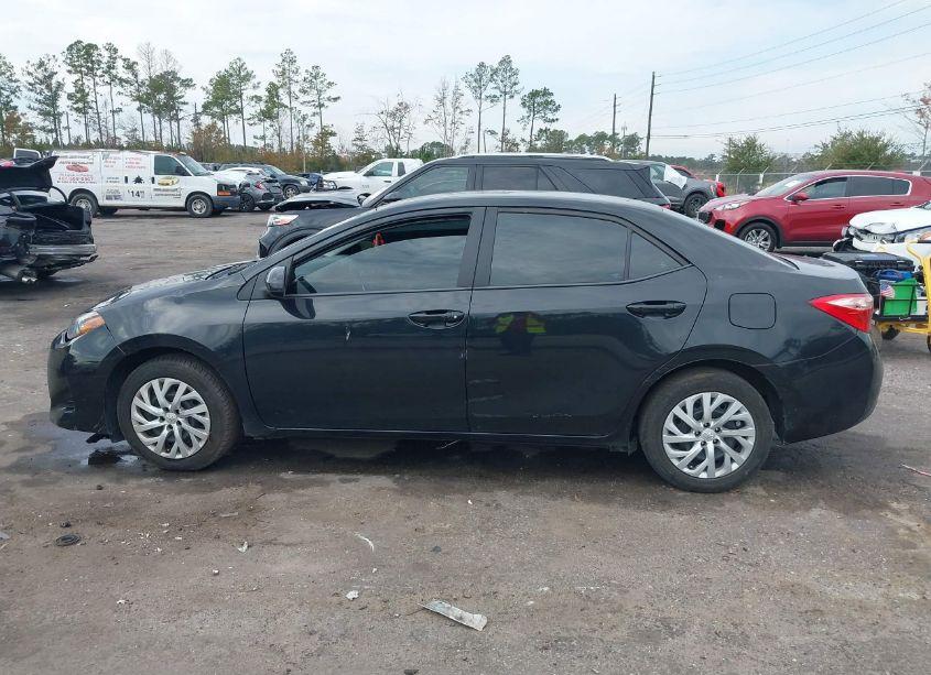 Photo 15 of 2019 Toyota Corolla LE (VIN 5YFBURHE0KP879395)