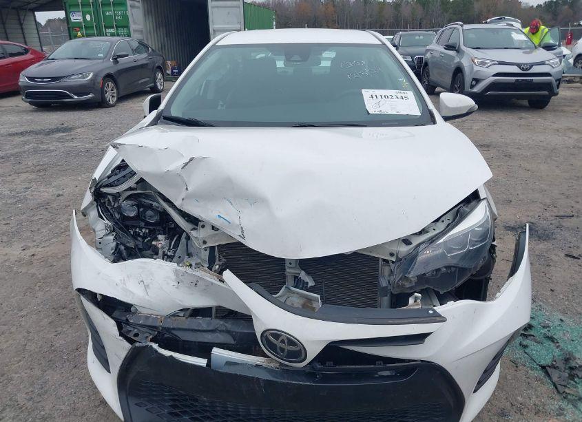 Photo 13 of 2019 Toyota Corolla SE (VIN 5YFBURHE0KP881051)