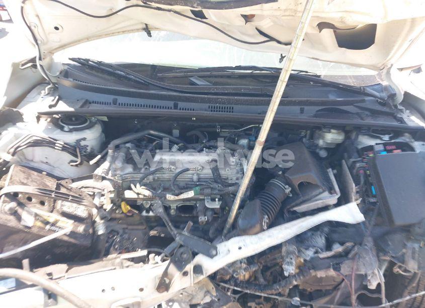 Photo 10 of 2019 Toyota Corolla LE (VIN 5YFBURHE0KP882524)