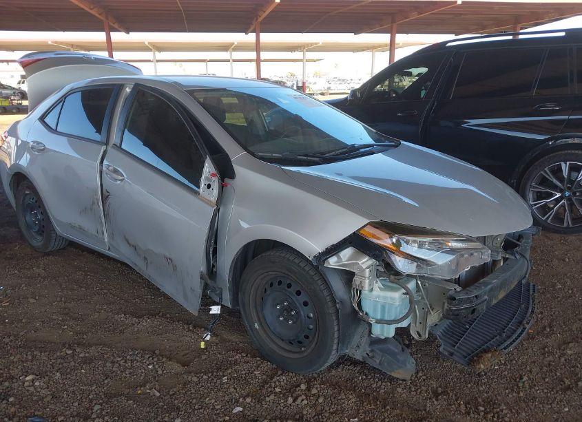 Photo 6 of 2019 Toyota Corolla LE (VIN 5YFBURHE0KP889313)