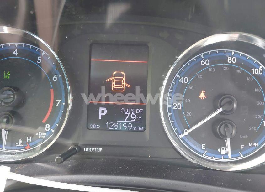 Photo 7 of 2019 Toyota Corolla LE (VIN 5YFBURHE0KP895824)