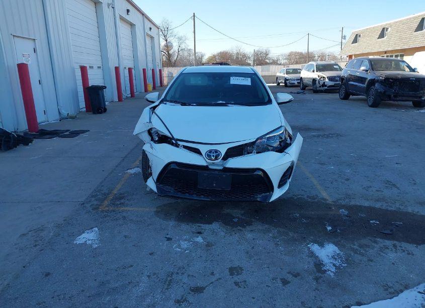 Photo 12 of 2019 Toyota Corolla SE (VIN 5YFBURHE0KP908166)