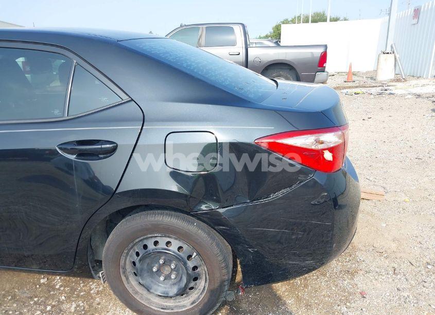 Photo 19 of 2019 Toyota Corolla LE (VIN 5YFBURHE0KP913688)