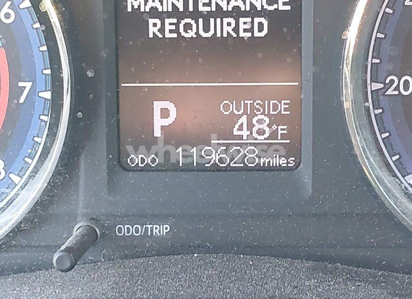 Photo 15 of 2019 Toyota Corolla LE (VIN 5YFBURHE0KP916557)