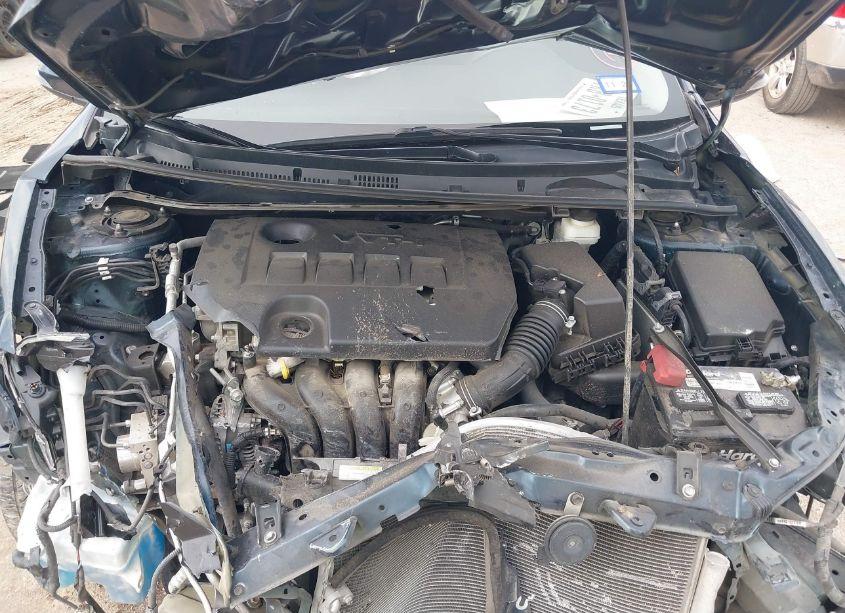 Photo 10 of 2019 Toyota Corolla SE (VIN 5YFBURHE0KP920964)