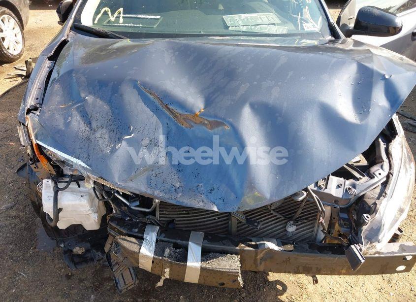 Photo 10 of 2019 Toyota Corolla LE (VIN 5YFBURHE0KP938641)