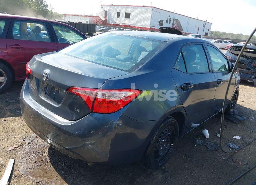 Photo 4 of 2019 Toyota Corolla LE (VIN 5YFBURHE0KP938641)