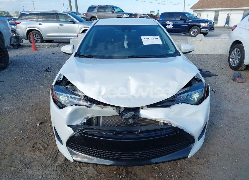 Photo 12 of 2019 Toyota Corolla LE (VIN 5YFBURHE0KP940096)